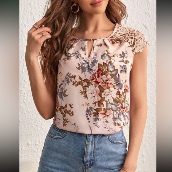 Boho floral print lace sleeve blouse